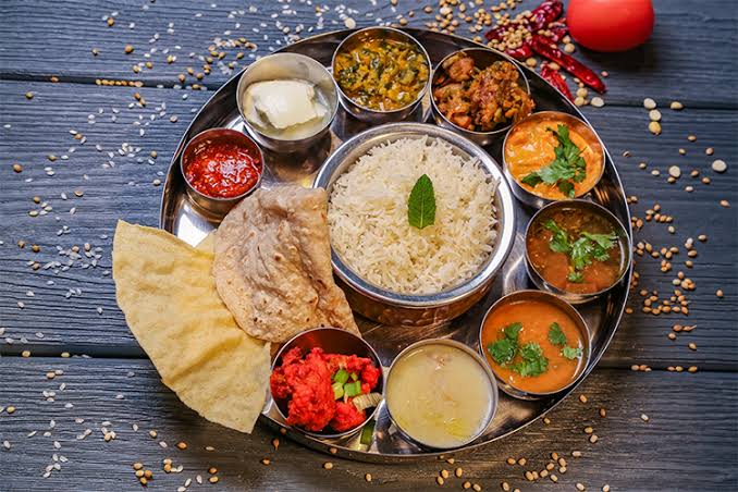 देसी खाना क्या है? फायदे, अनाज, सब्ज़ियाँ और पोषण
