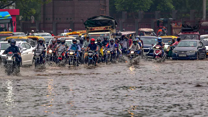 Monsoon 2025: मई में ही होगी झमाझम बारिश, अच्छी सेहत के लिए अपनाएं ये जरूरी उपाय